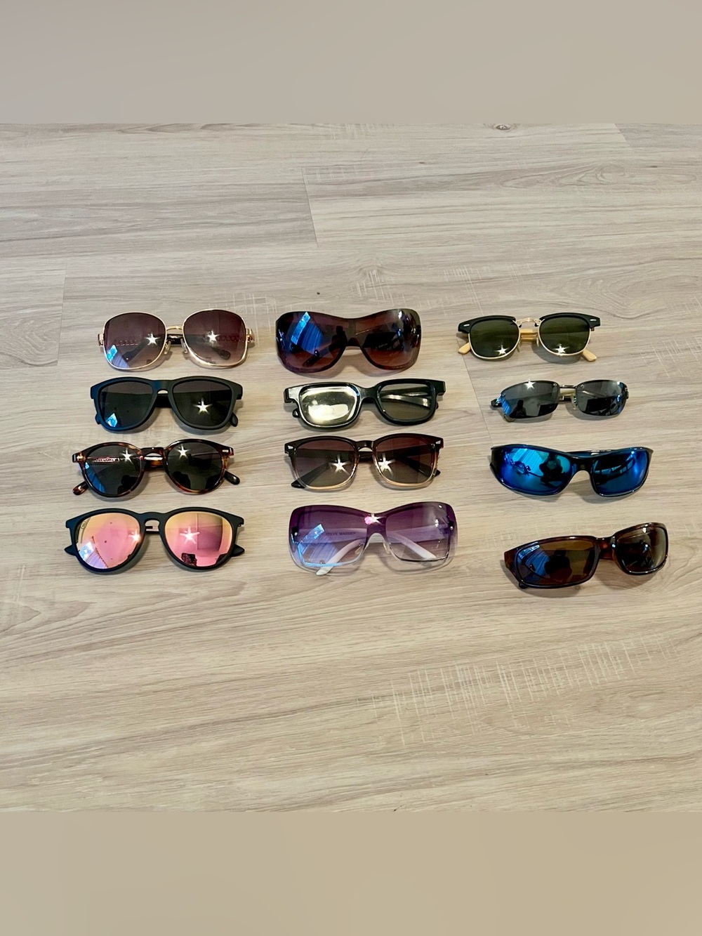 Lot/12 pc Women’s Sunglasses– Steve Madden, Jessica Simpson & More